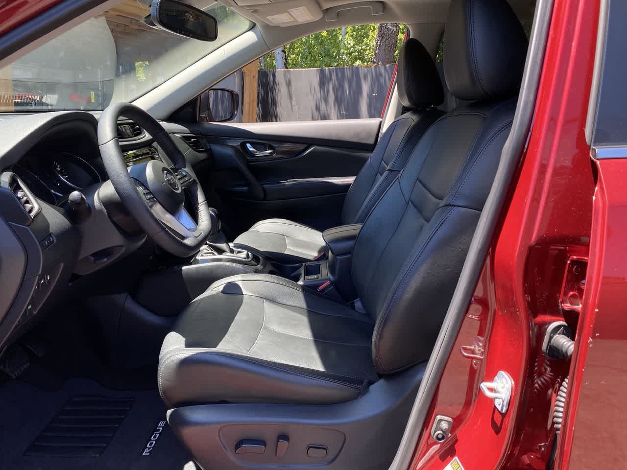 Thumbnail: 2019 Nissan Rogue - 15