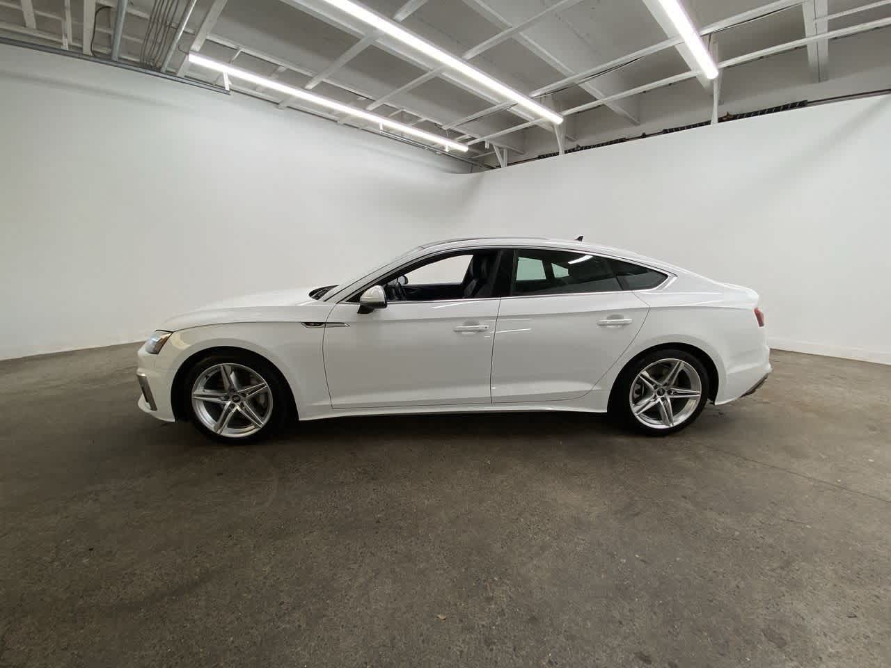 Thumbnail: 2021 Audi A5 - 3