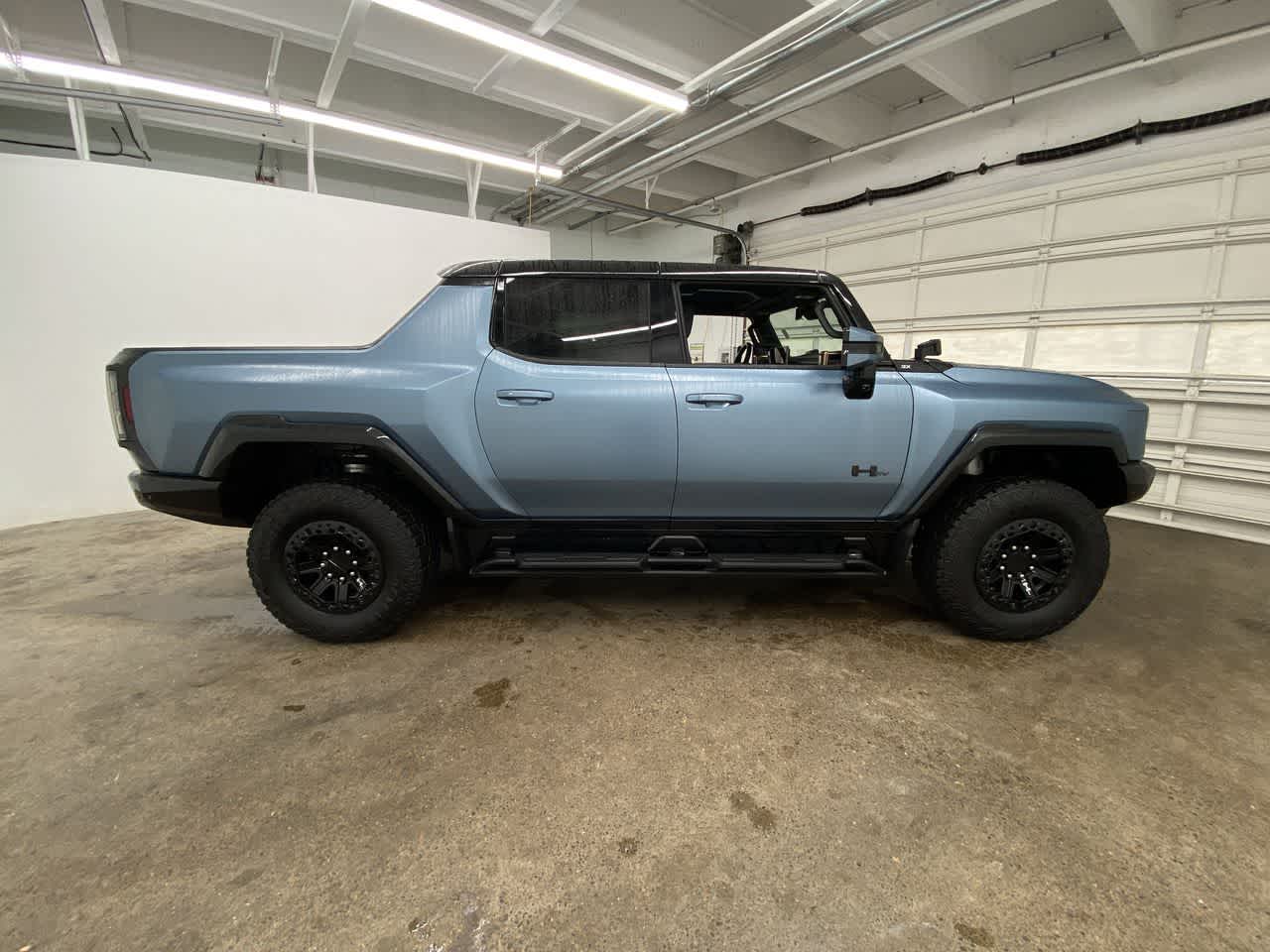 Thumbnail: 2024 GMC Hummer EV - 7