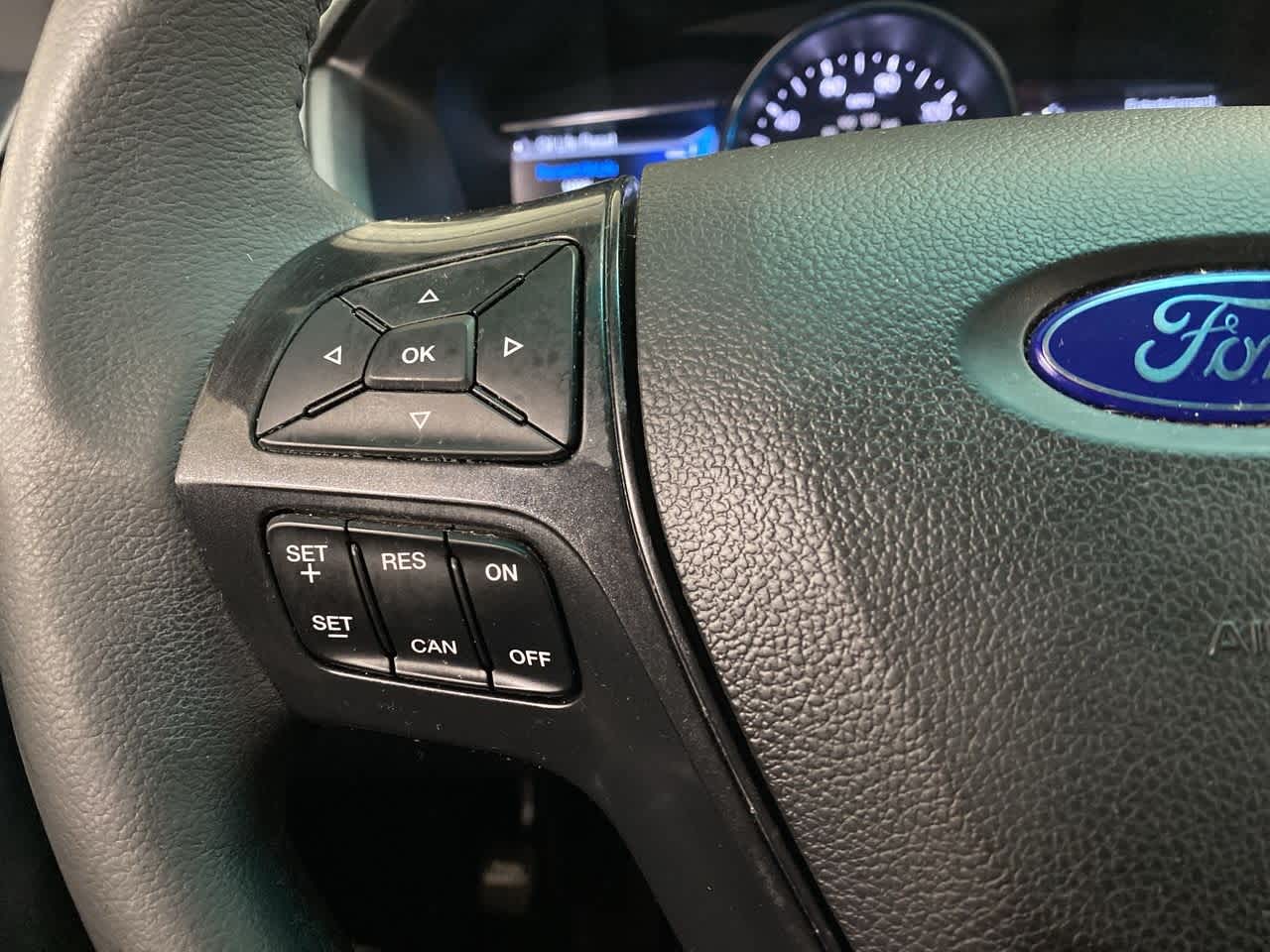 Thumbnail: 2016 Ford Explorer - 21