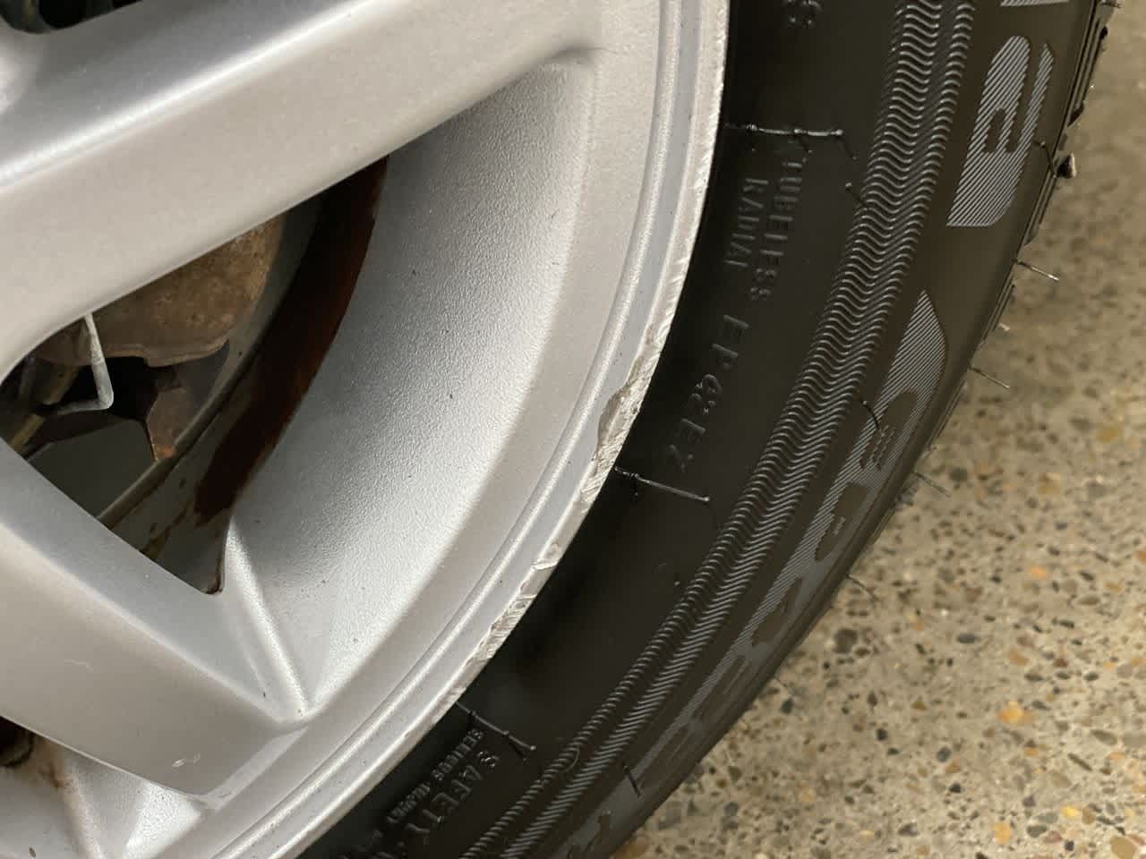 Thumbnail: 2003 Ford Focus - 33