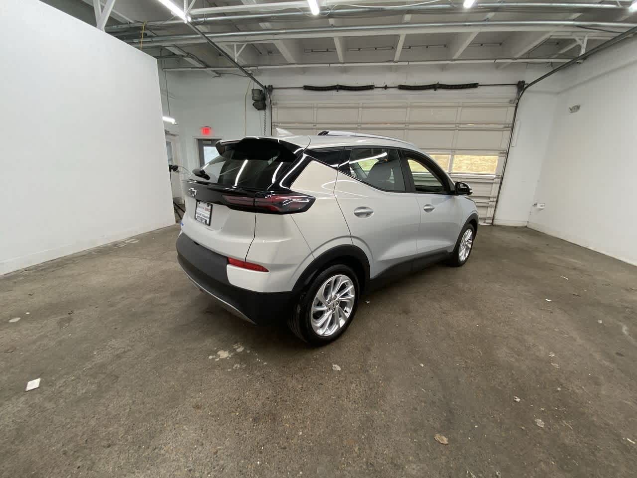 Thumbnail: 2022 Chevrolet Bolt EUV - 6