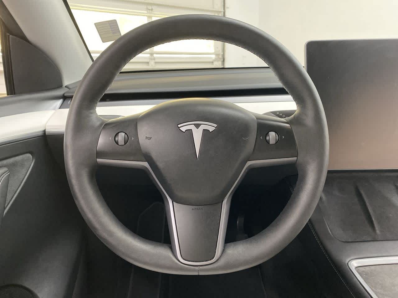 Thumbnail: 2023 Tesla Model Y - 19