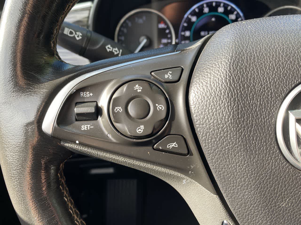 Thumbnail: 2017 Buick Envision - 21