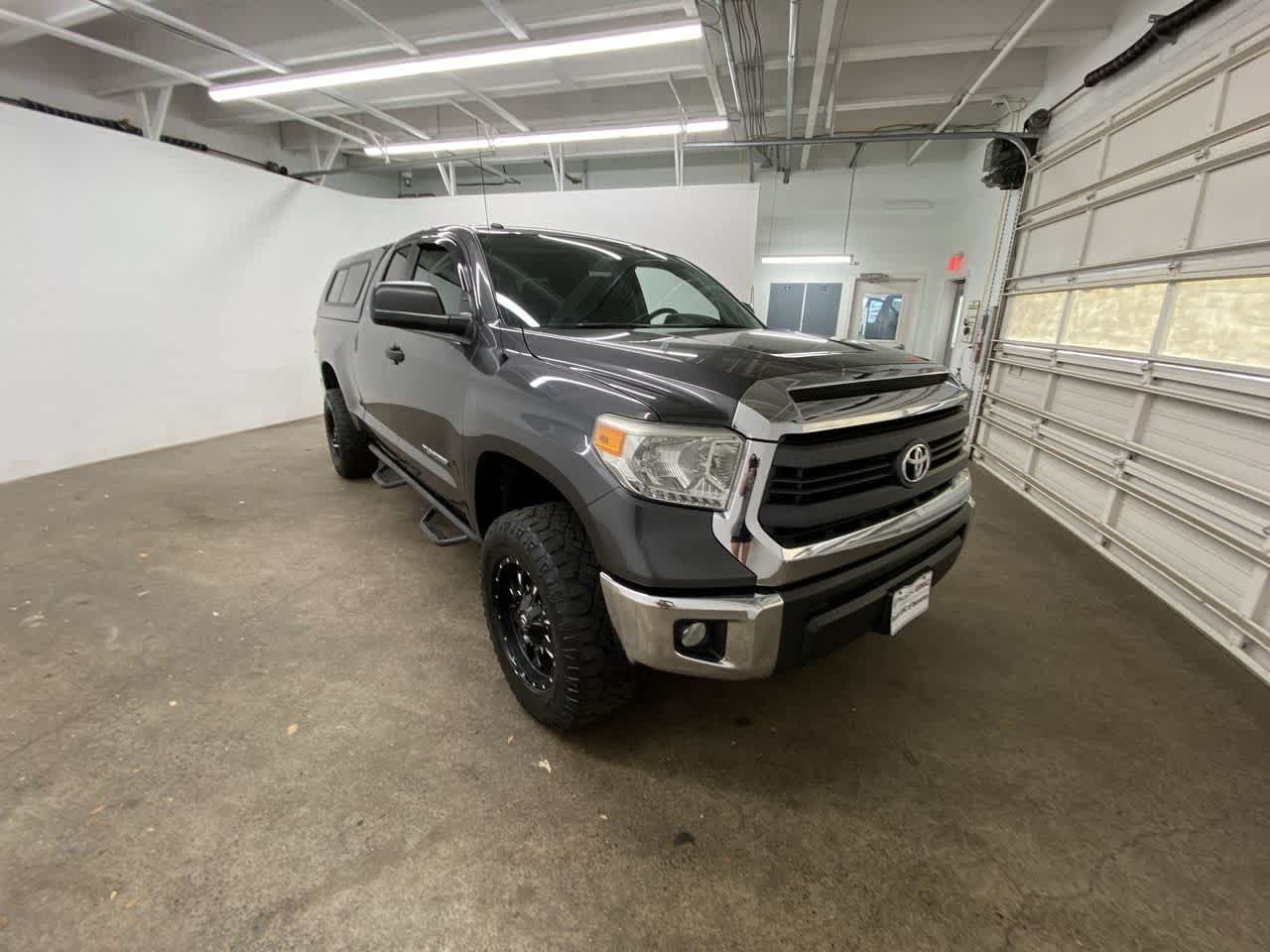 Thumbnail: 2014 Toyota Tundra - 8