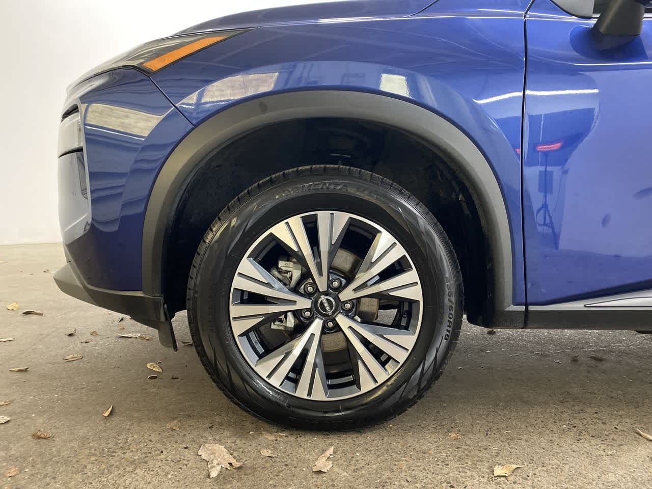 Thumbnail: 2023 Nissan Rogue - 11