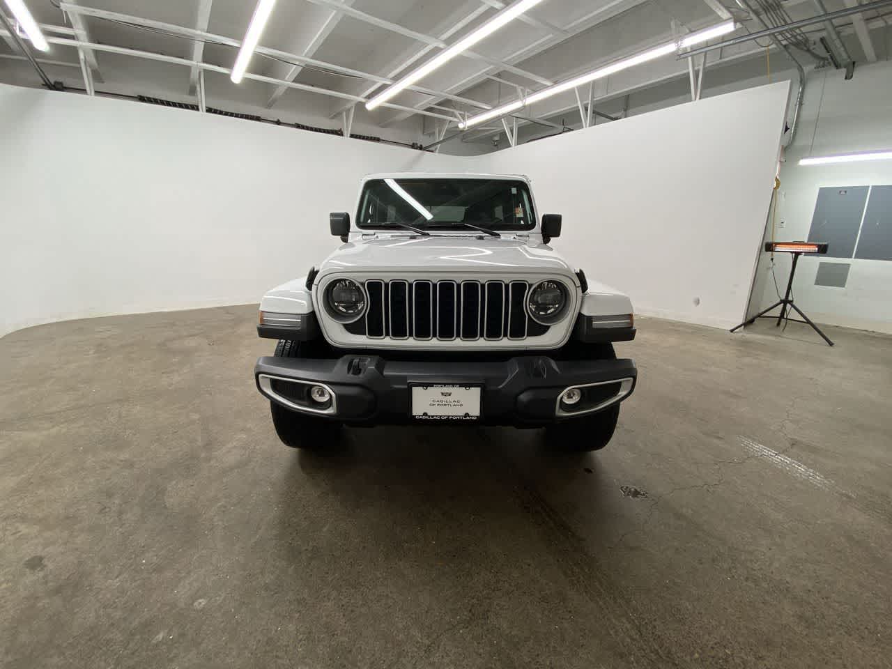 Thumbnail: 2025 Jeep Wrangler - 9