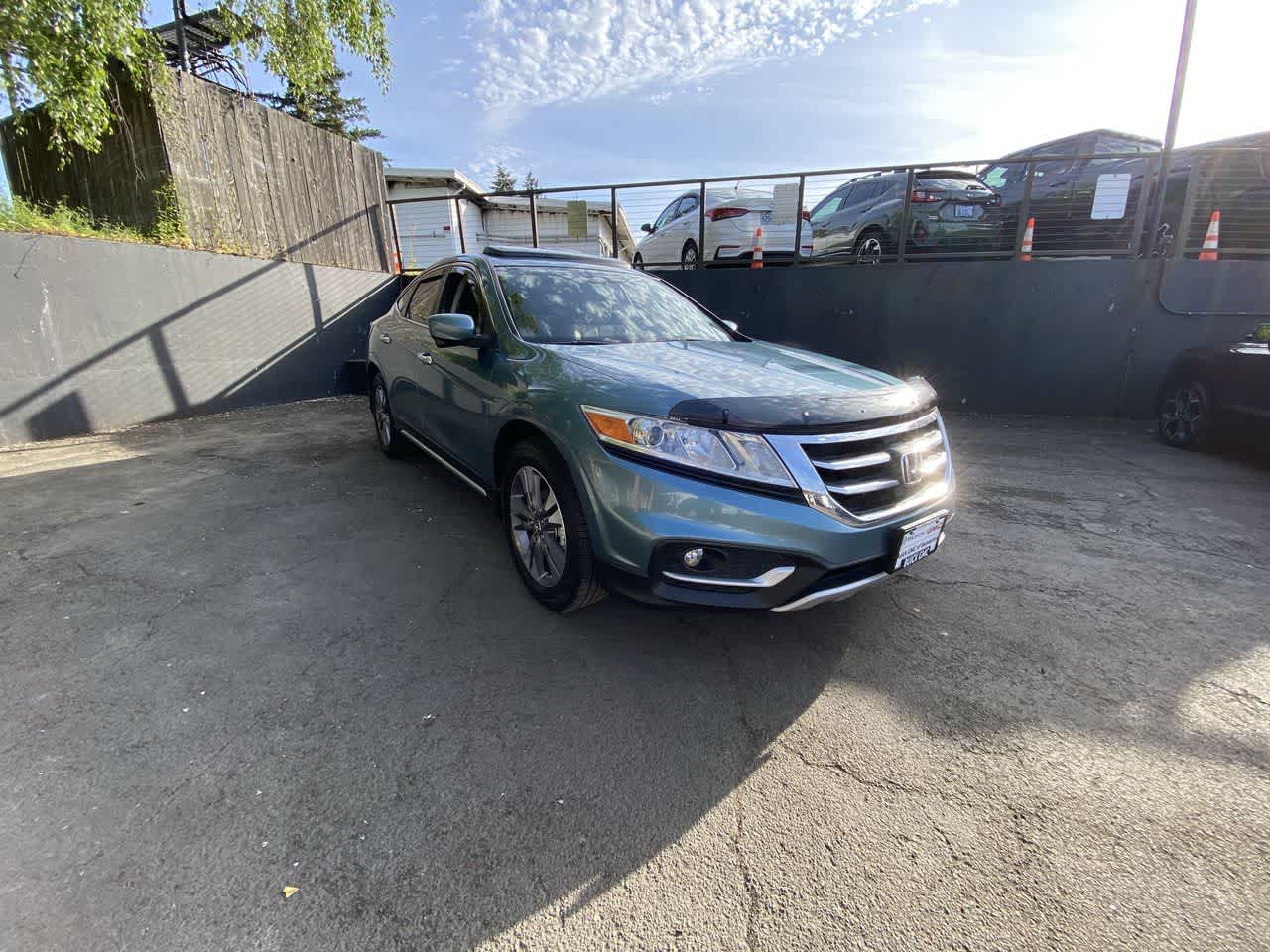Thumbnail: 2014 Honda Crosstour - 8