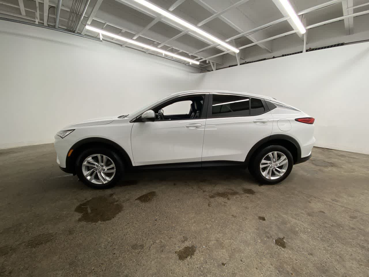 Thumbnail: 2024 Buick Envista - 3