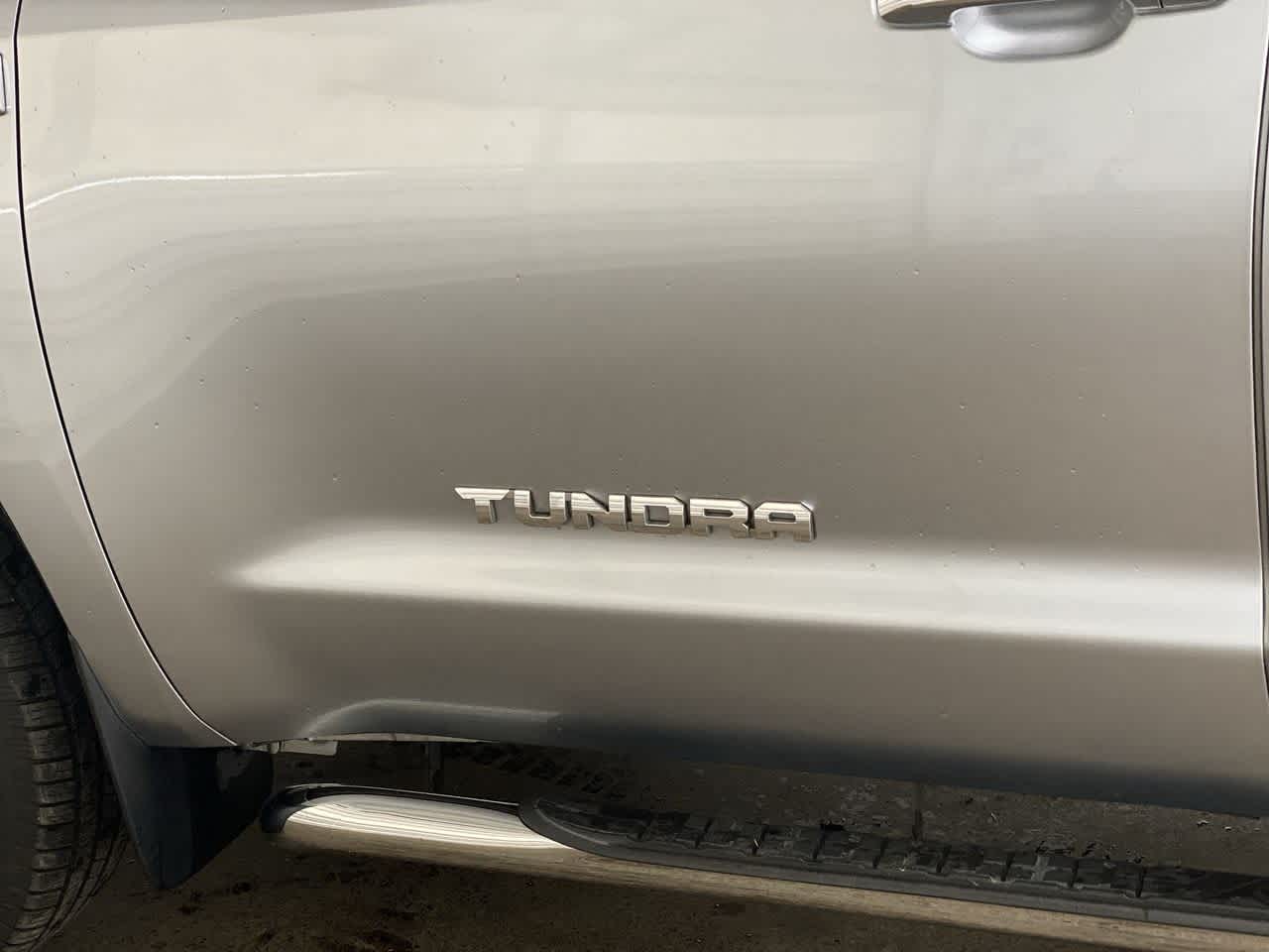 Thumbnail: 2013 Toyota Tundra - 10