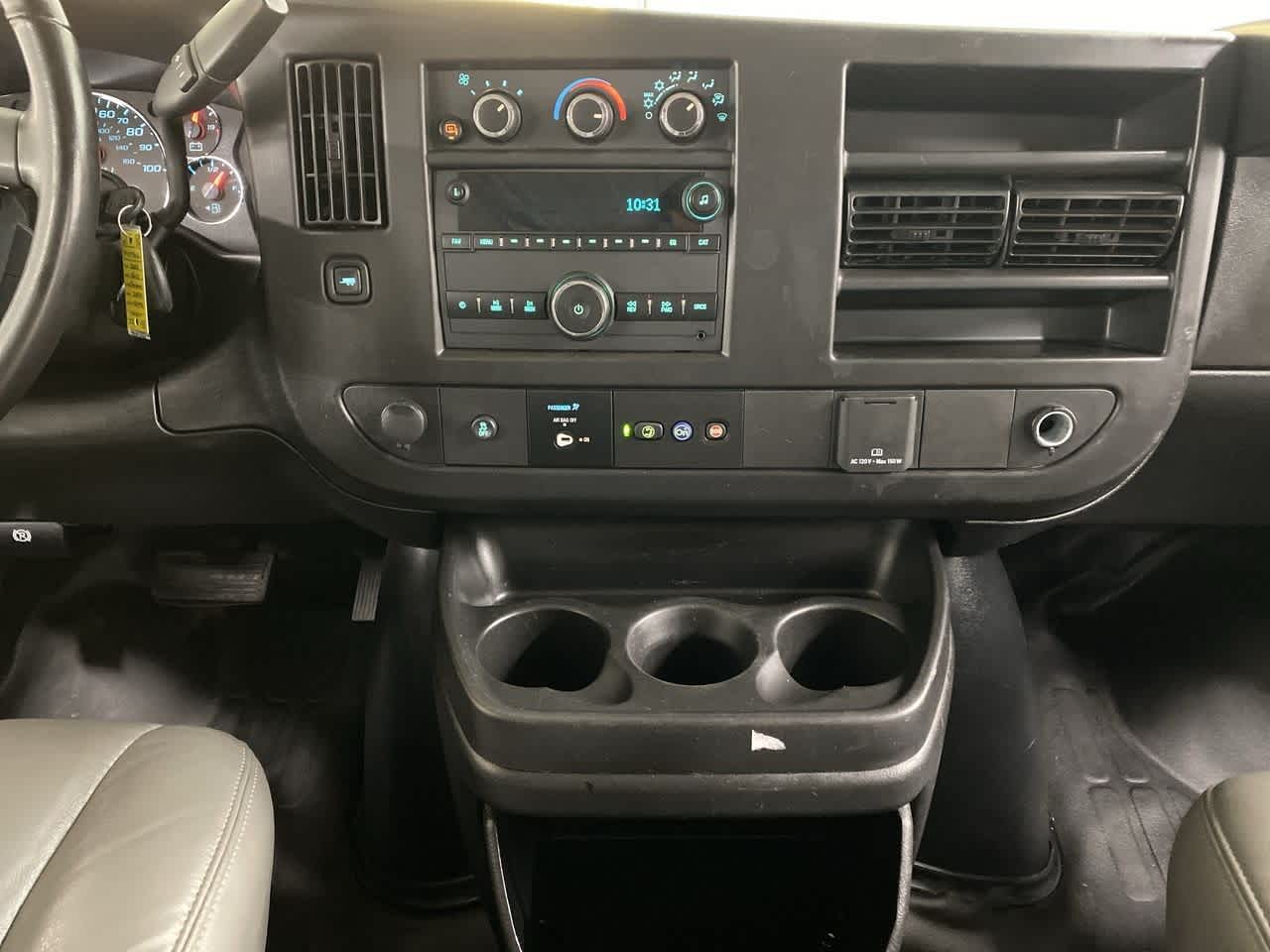 Thumbnail: 2023 GMC Savana - 23