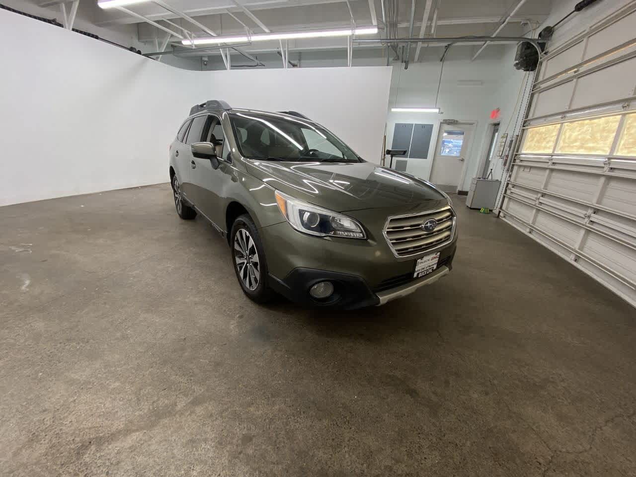 Thumbnail: 2015 Subaru Outback - 8