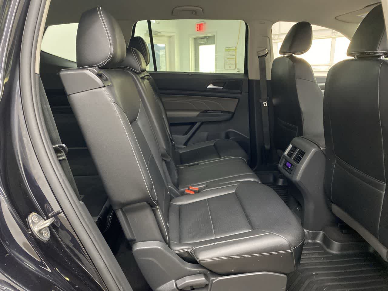 Thumbnail: 2021 Volkswagen Atlas - 18