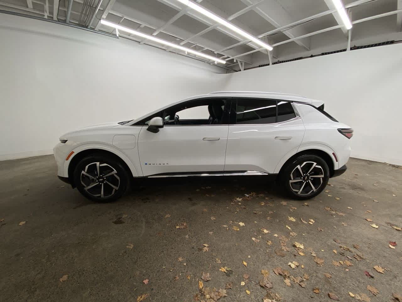 Thumbnail: 2025 Chevrolet Equinox - 3