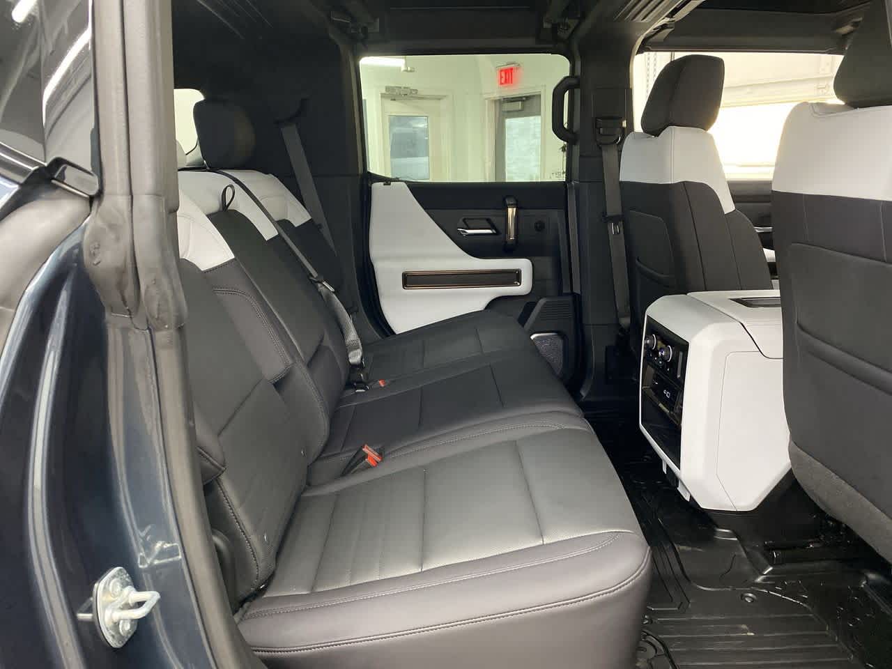 Thumbnail: 2025 GMC Hummer EV - 17