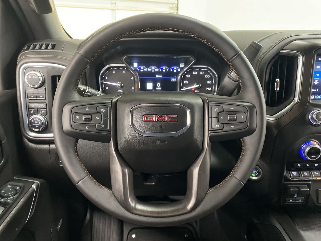 Thumbnail: 2022 GMC Sierra 2500 - 20