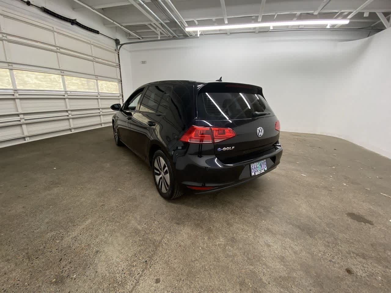 2015 Volkswagen e-Golf SEL Premium 4