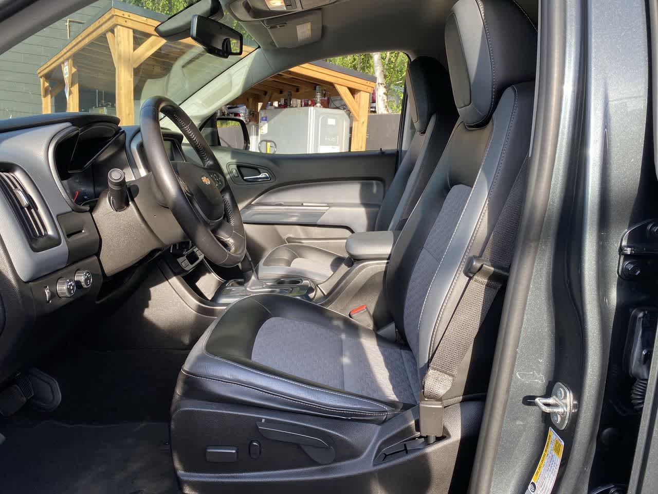 Thumbnail: 2015 Chevrolet Colorado - 13