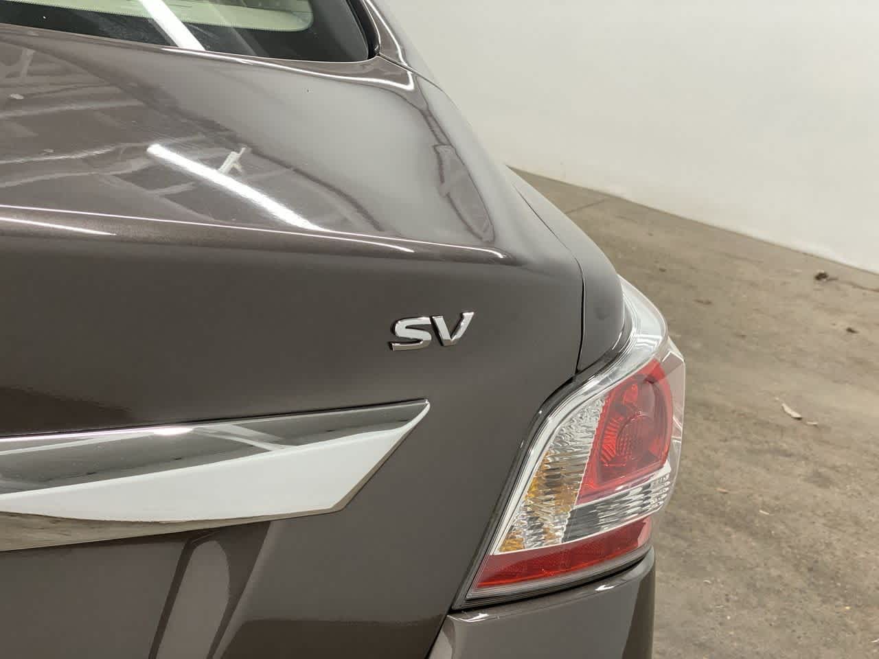 Thumbnail: 2015 Nissan Altima - 11