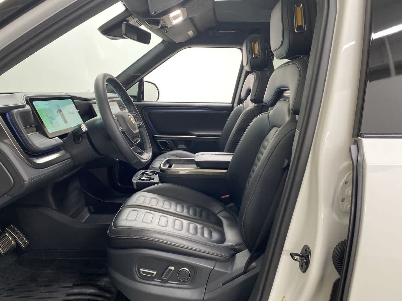 Thumbnail: 2023 Rivian R1S - 14