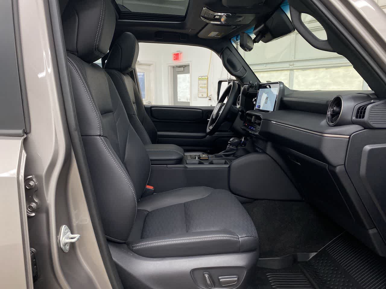 Thumbnail: 2025 Toyota Land Cruiser - 20