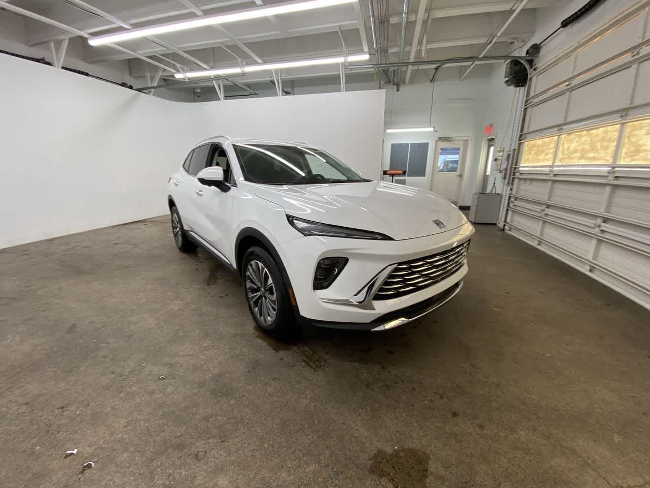 Thumbnail: 2025 Buick Envision - 8