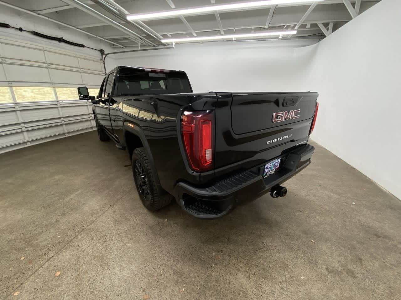 Thumbnail: 2021 GMC Sierra 3500 - 4