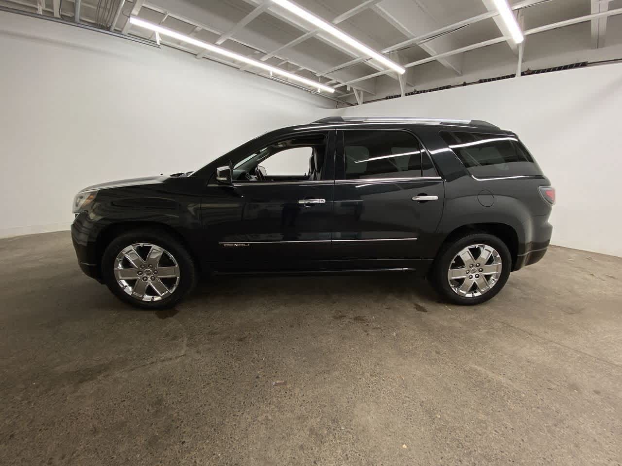 Thumbnail: 2015 GMC Acadia - 3