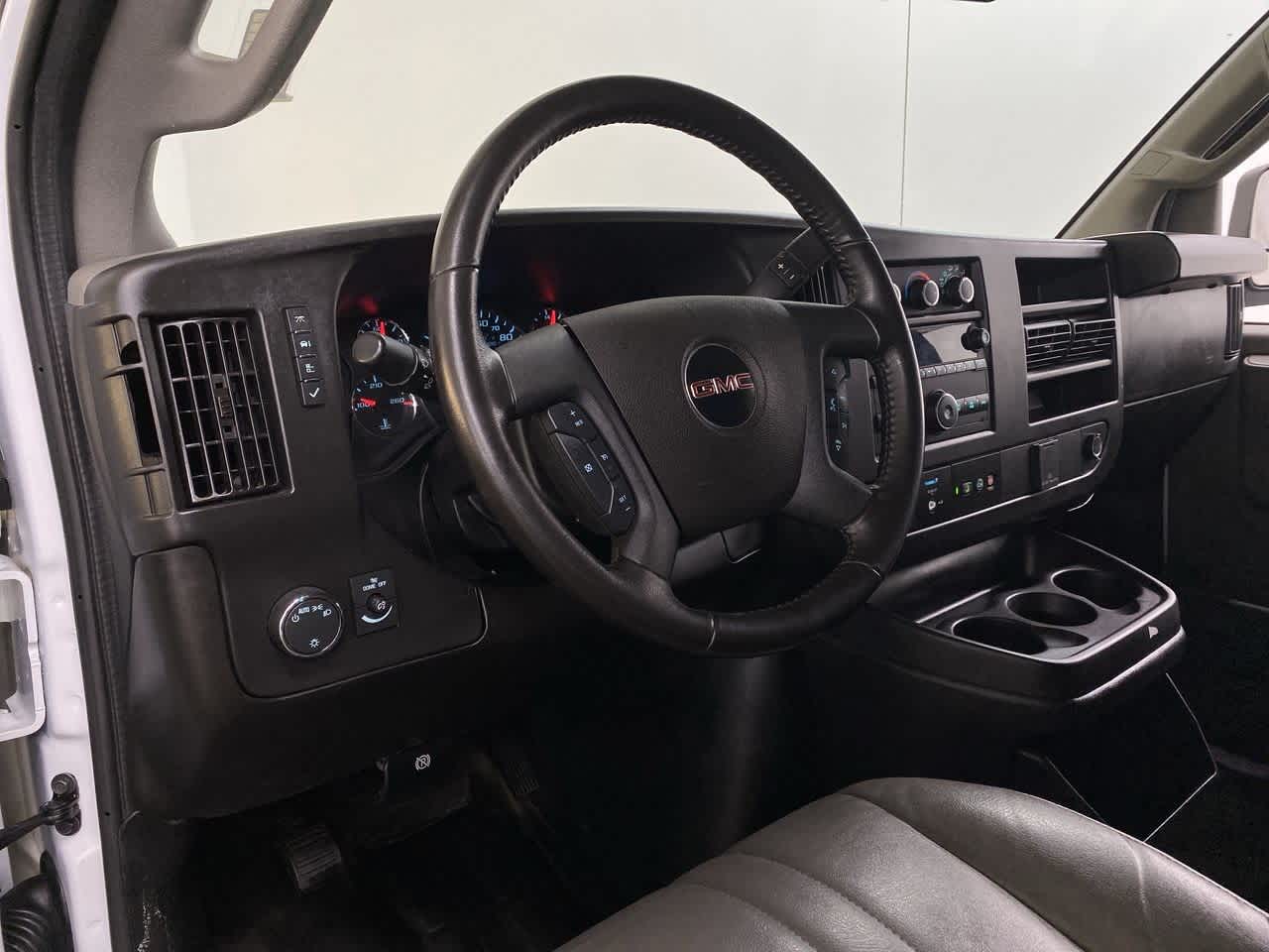 Thumbnail: 2023 GMC Savana - 2