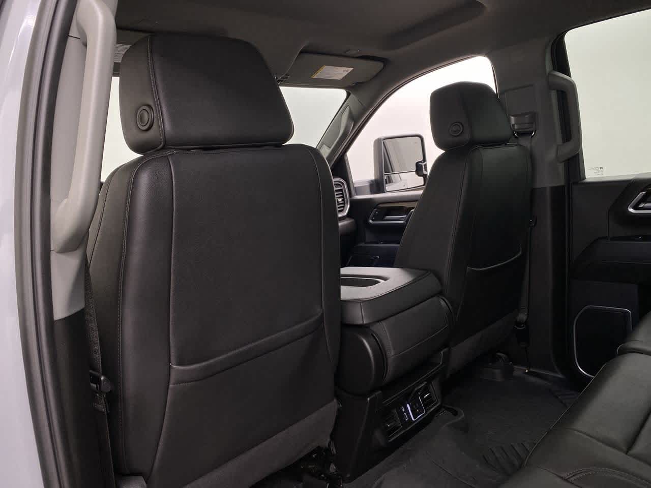 Thumbnail: 2024 Chevrolet Silverado 2500 - 16
