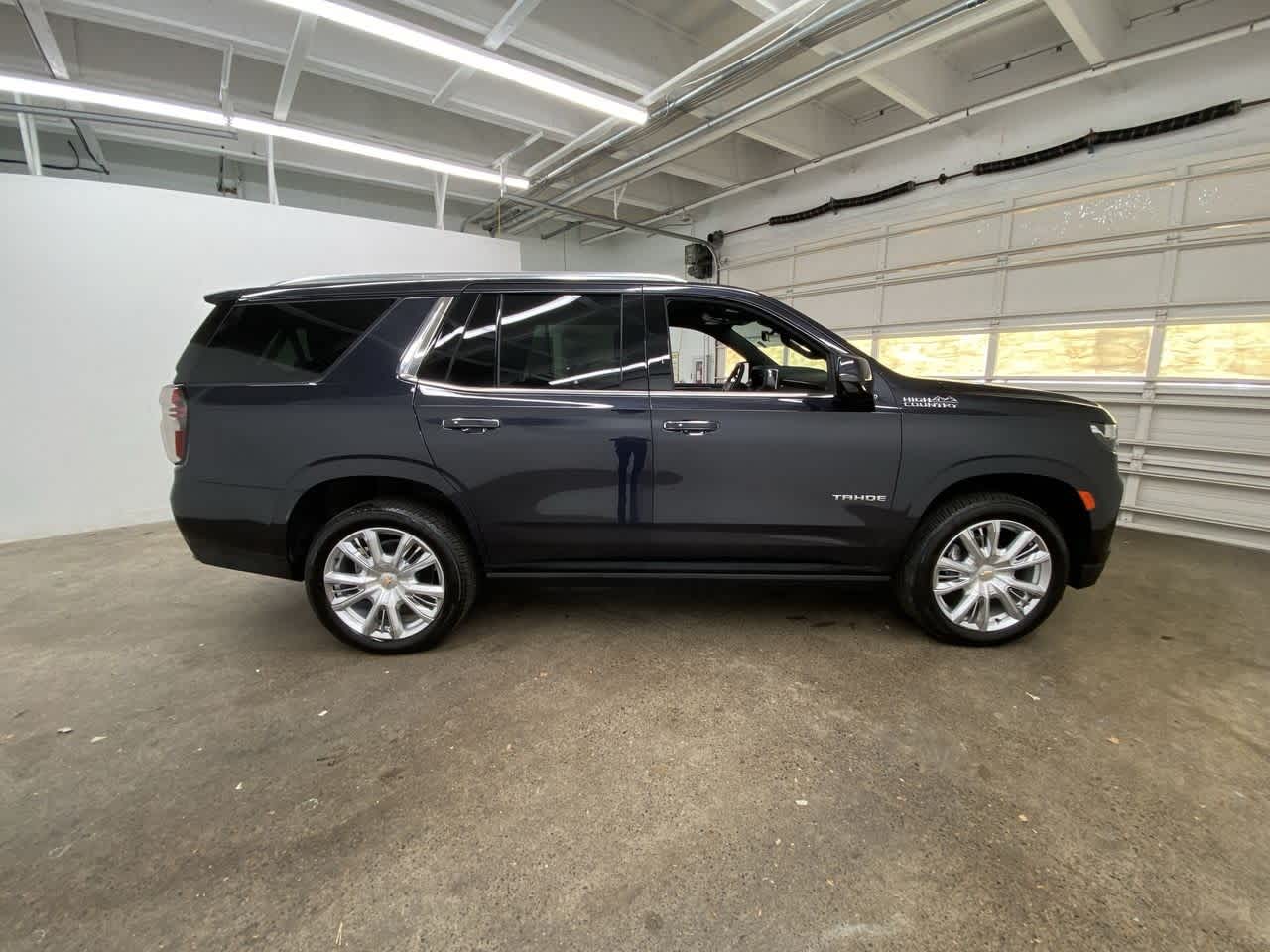 Thumbnail: 2024 Chevrolet Tahoe - 7
