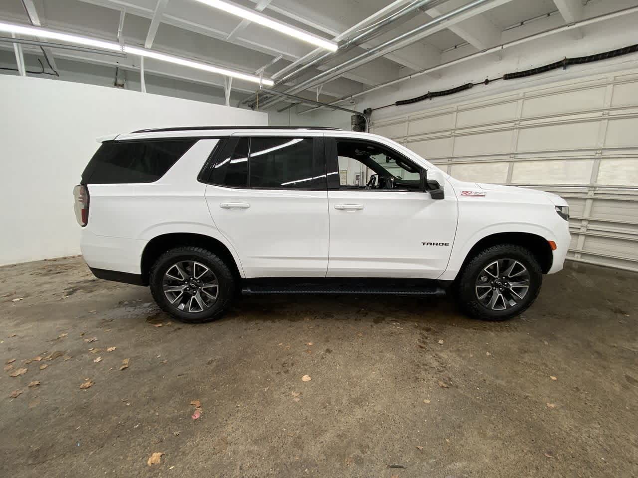 Thumbnail: 2023 Chevrolet Tahoe - 7