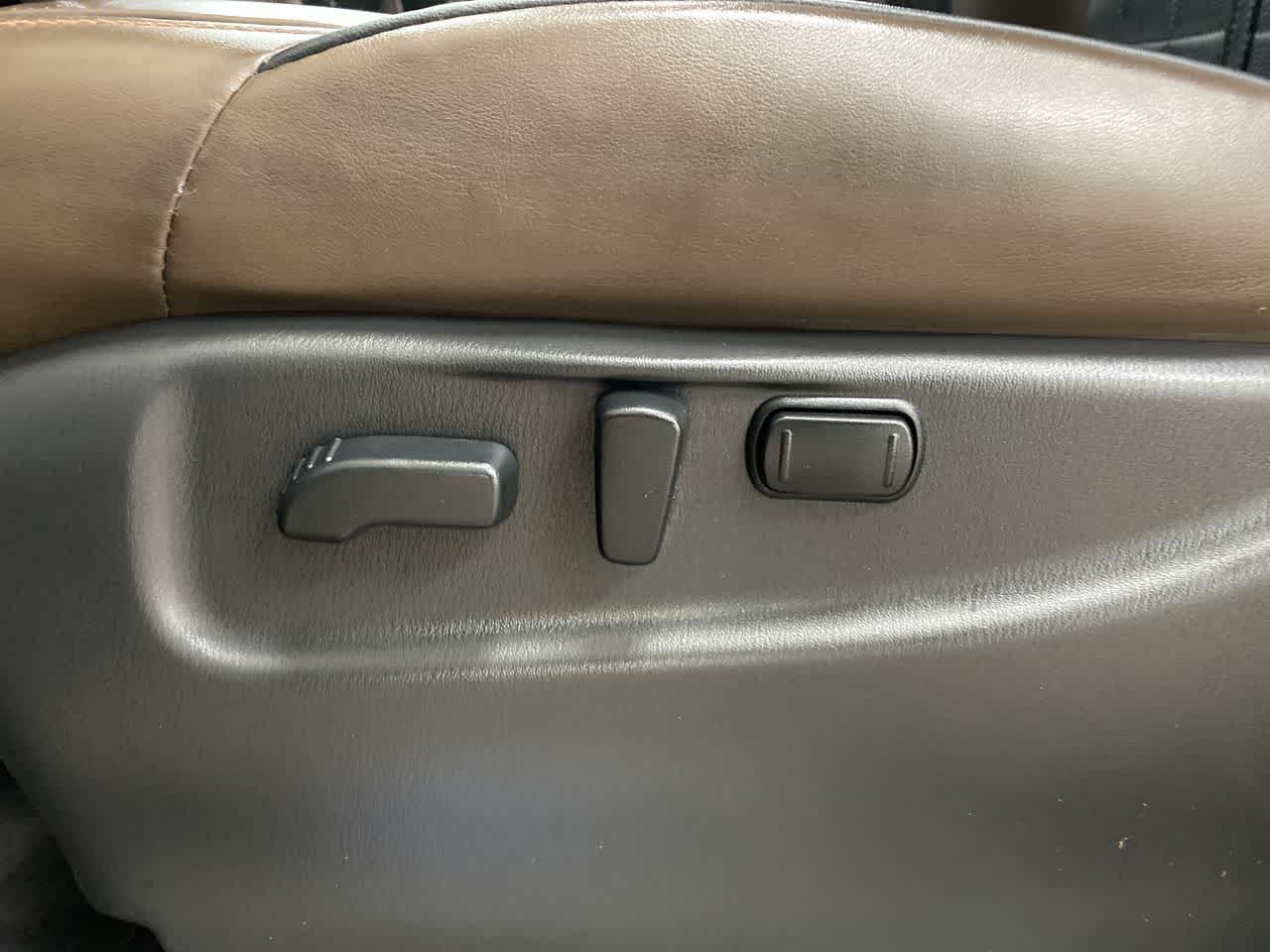 Thumbnail: 2019 Nissan Armada - 16