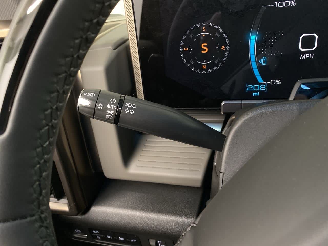 Thumbnail: 2024 GMC Hummer EV - 23