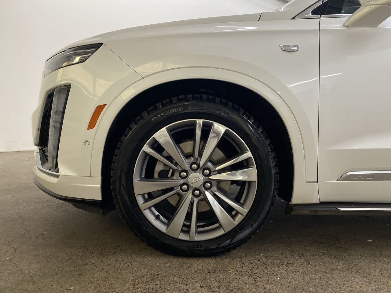 Thumbnail: 2020 Cadillac XT6 - 12