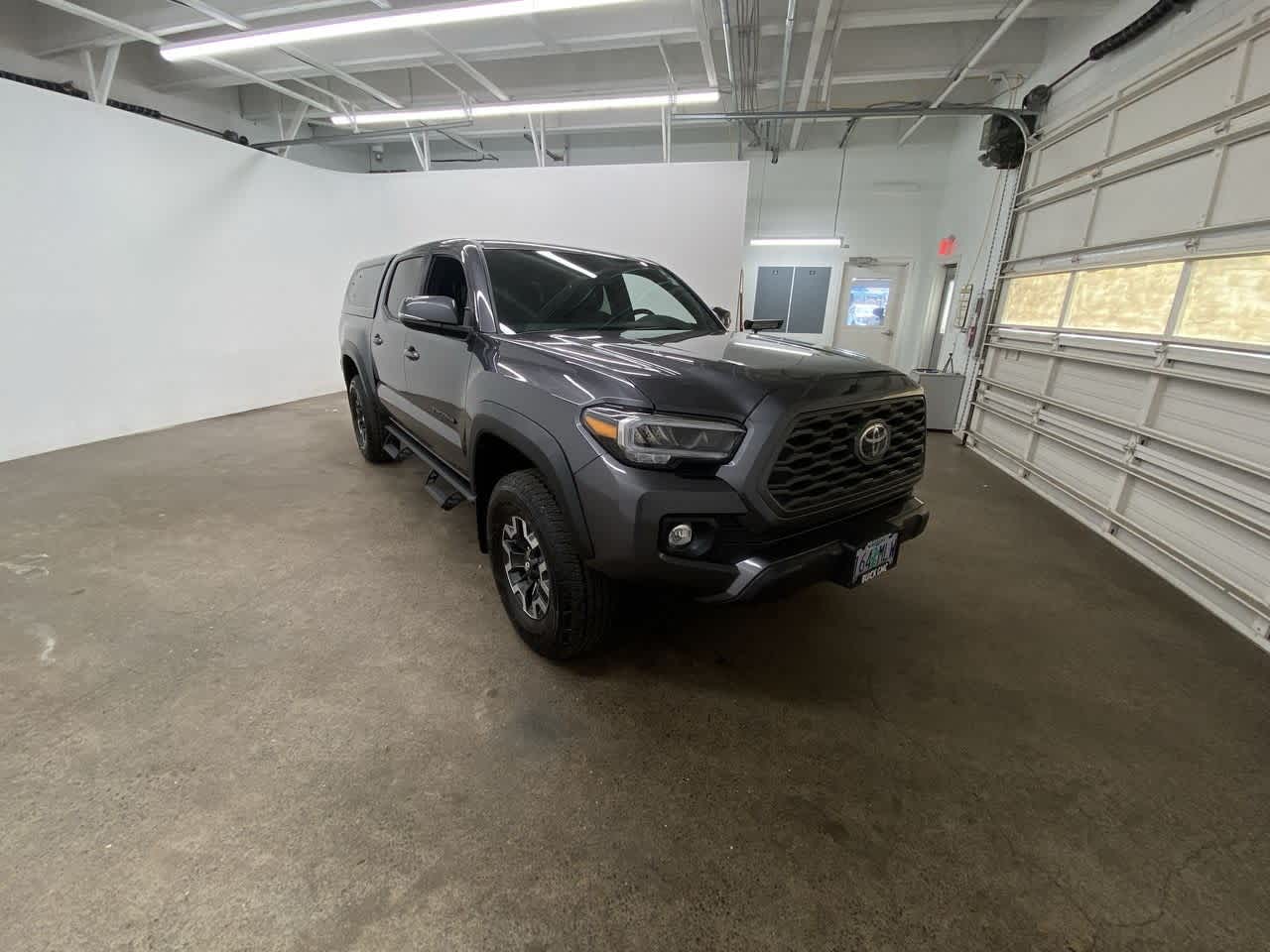 Thumbnail: 2020 Toyota Tacoma - 8