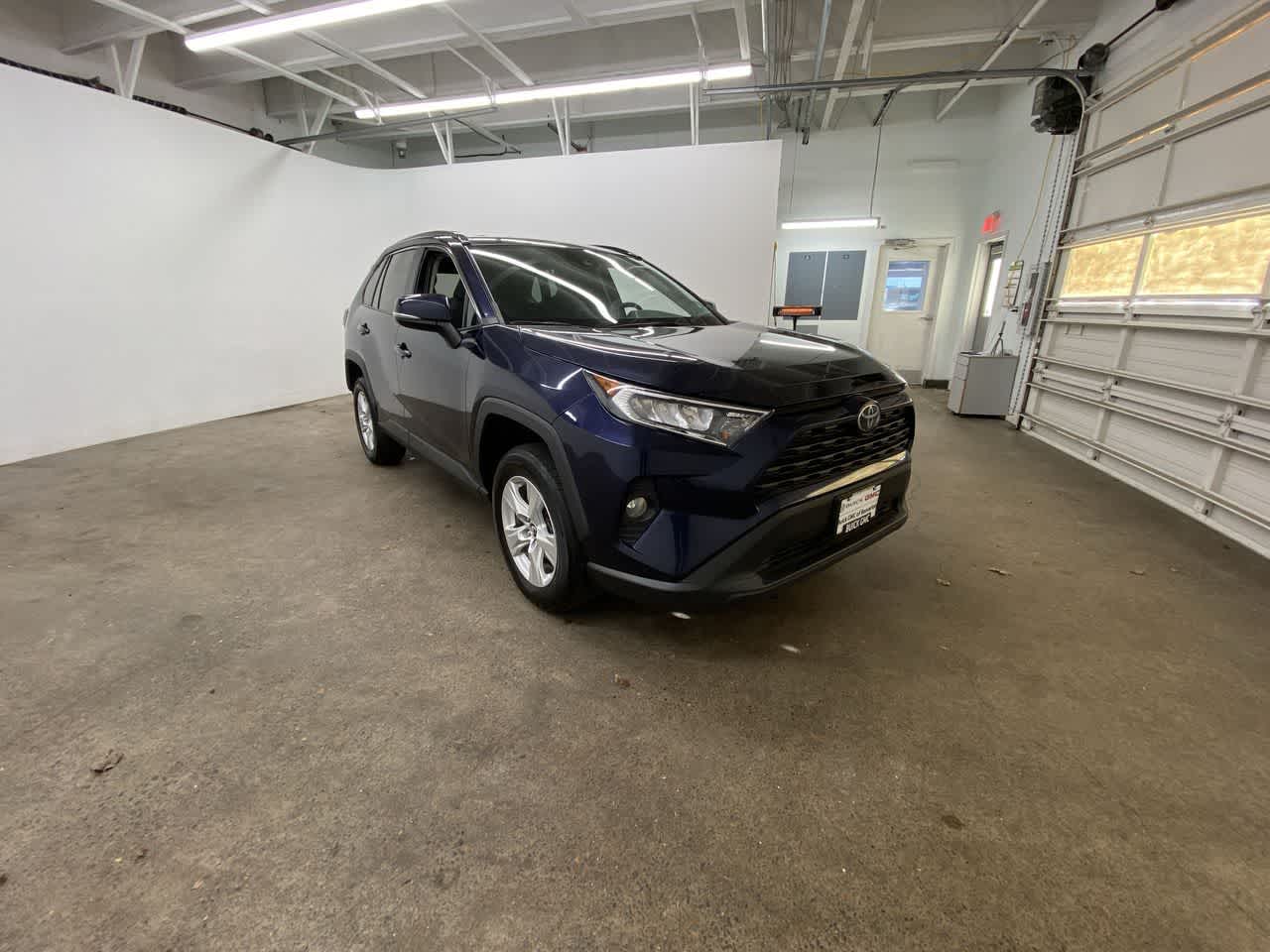Thumbnail: 2021 Toyota RAV4 - 8