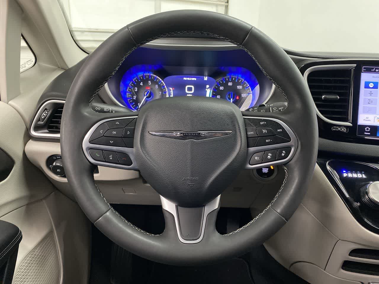 Thumbnail: 2024 Chrysler Pacifica - 19