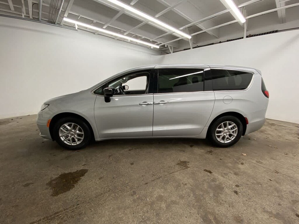 Used 2024 Chrysler Pacifica Touring L Van Passenger Van