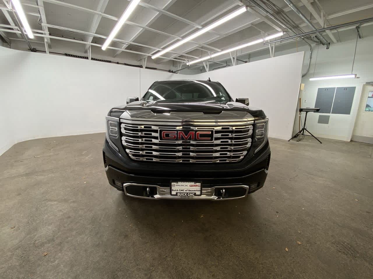 Thumbnail: 2024 GMC Sierra 1500 - 9