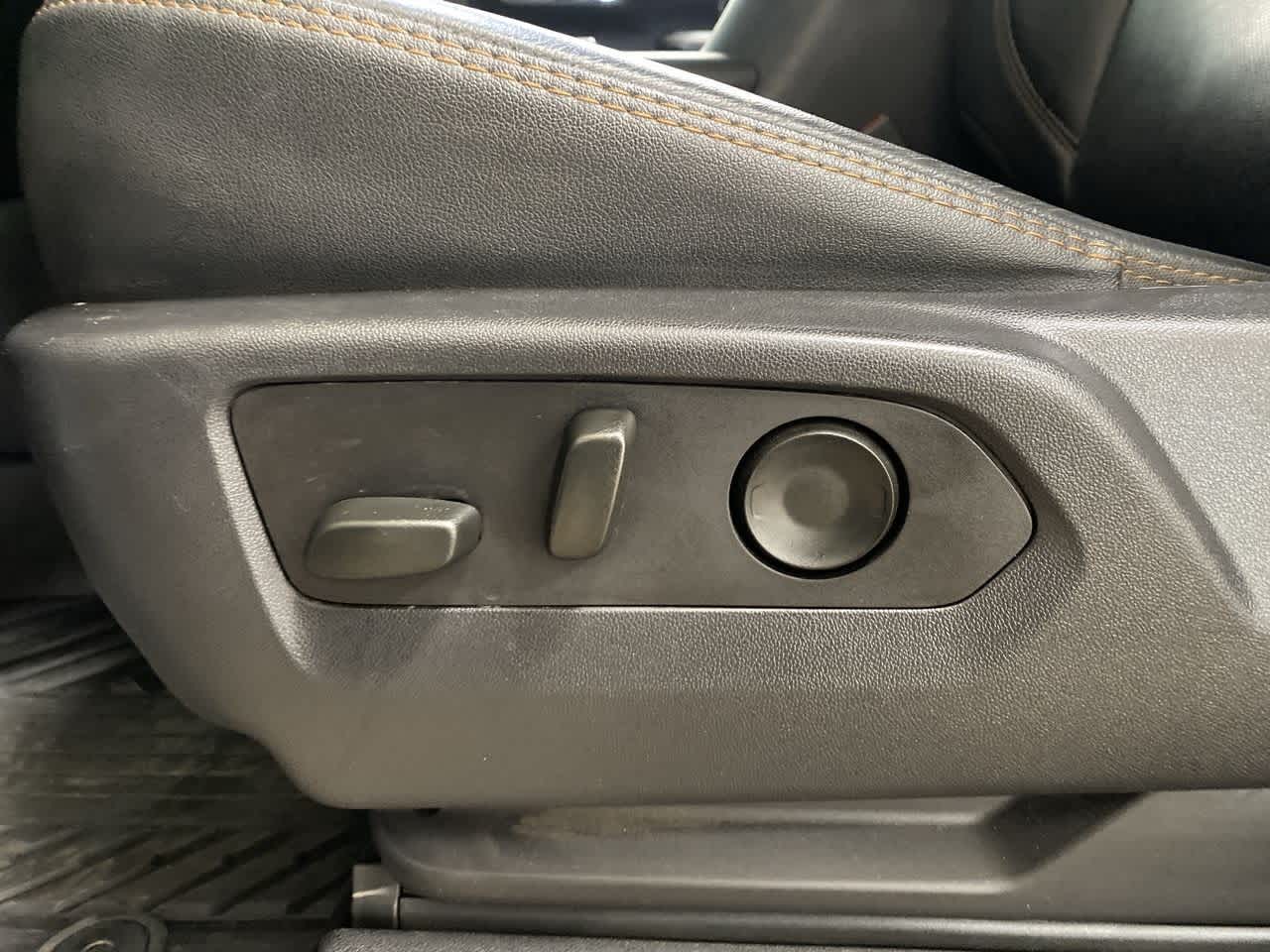 Thumbnail: 2024 GMC Sierra 3500 - 14