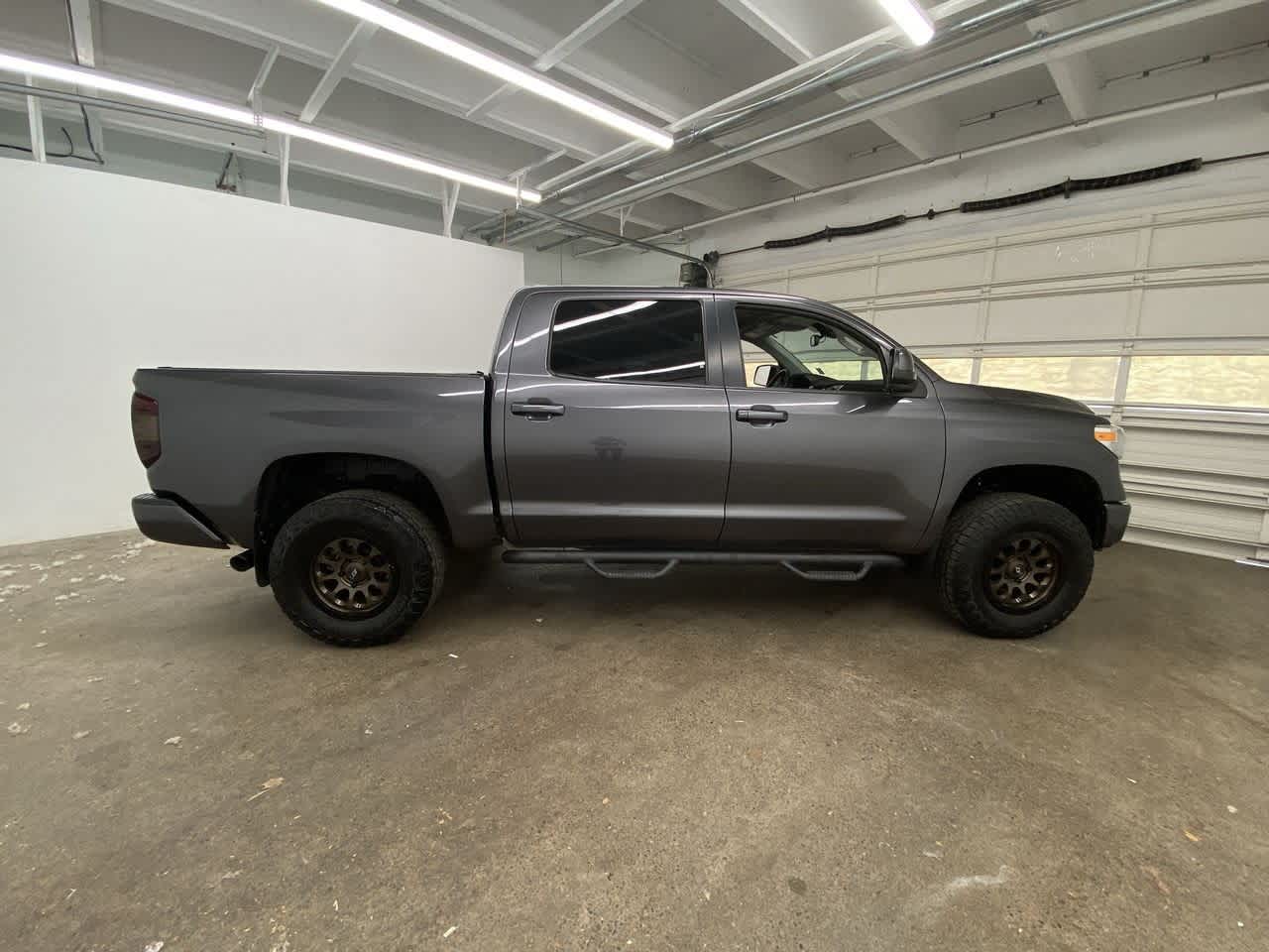 2020 Toyota Tundra Platinum 7
