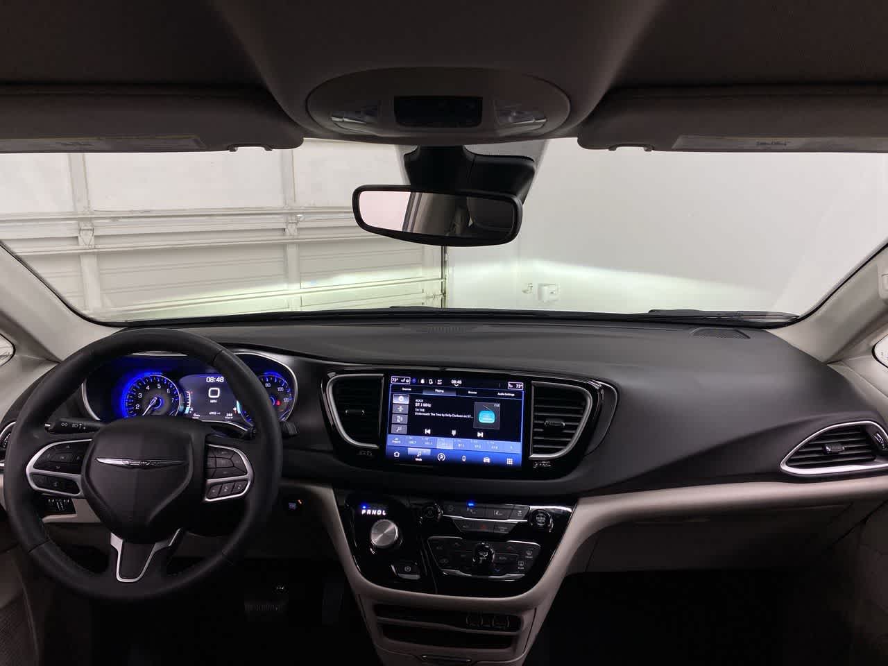 Thumbnail: 2024 Chrysler Pacifica - 12