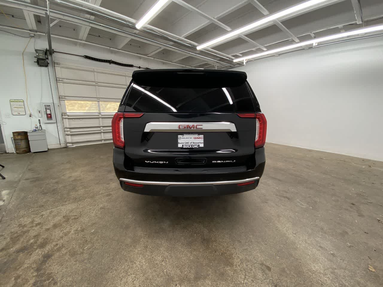 Thumbnail: 2023 GMC Yukon XL - 5