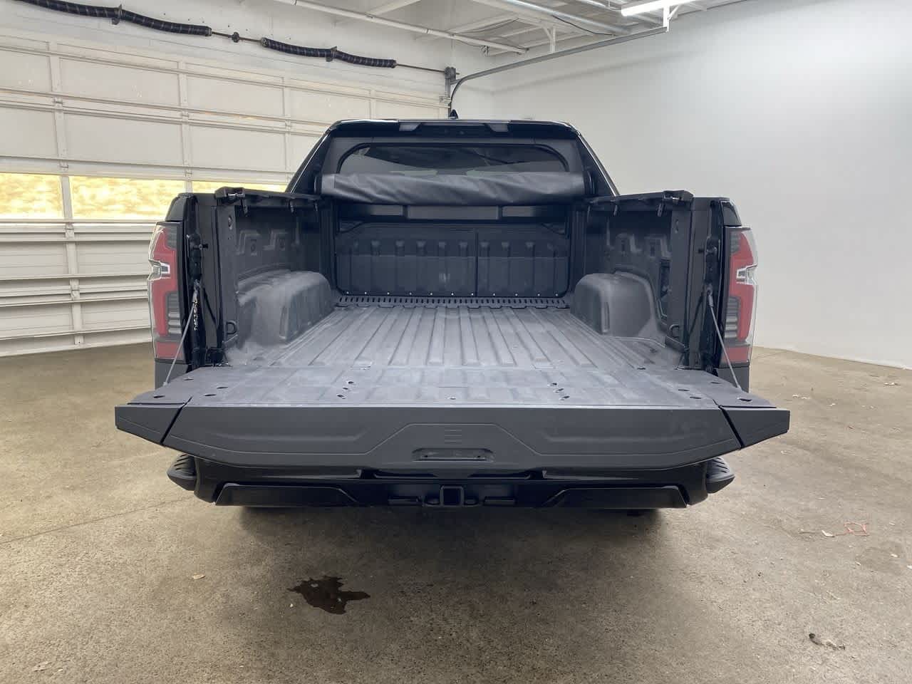 Thumbnail: 2024 Chevrolet Silverado EV - 29