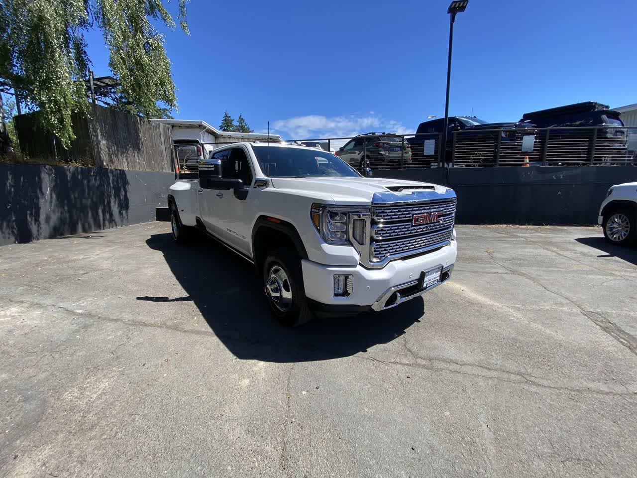 Thumbnail: 2023 GMC Sierra 3500 - 8