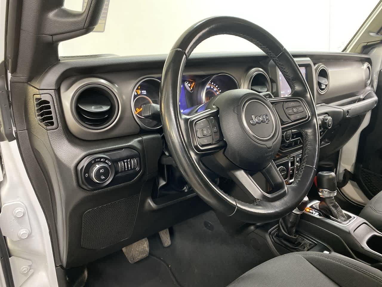 Thumbnail: 2022 Jeep Gladiator - 2