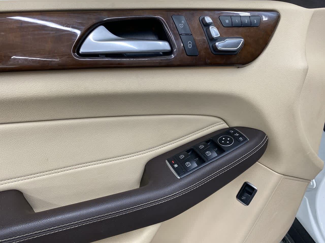 Thumbnail: 2019 Mercedes-Benz GLS - 15