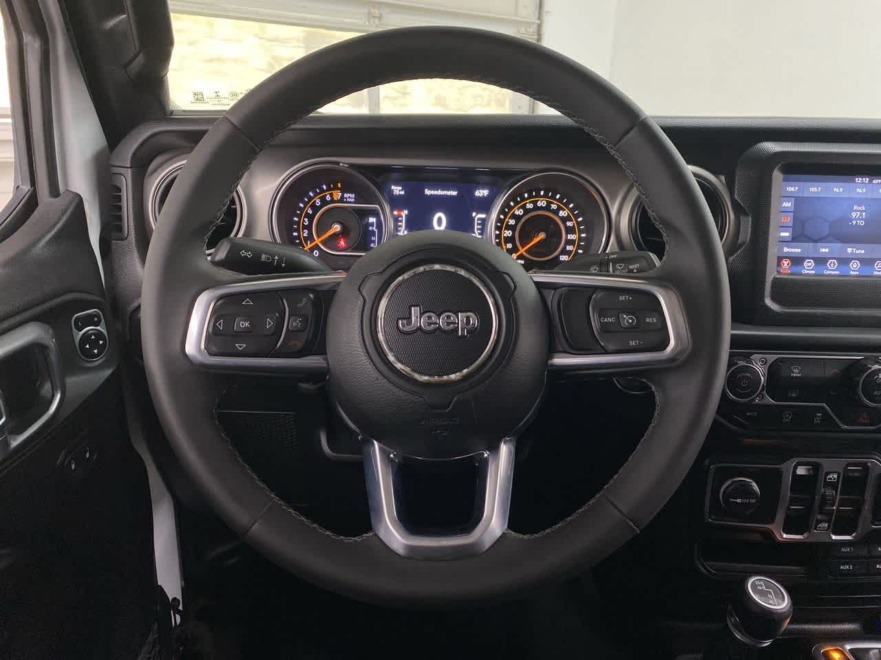 Thumbnail: 2020 Jeep Gladiator - 19