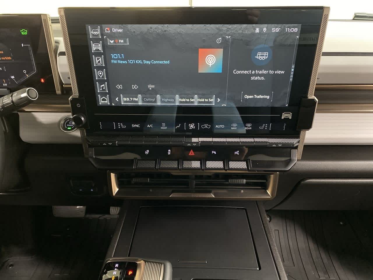 Thumbnail: 2024 GMC Hummer EV - 24